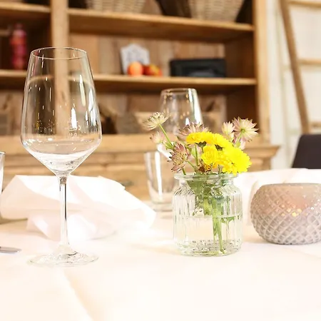 Hotel Landhotel Potsdam 4*